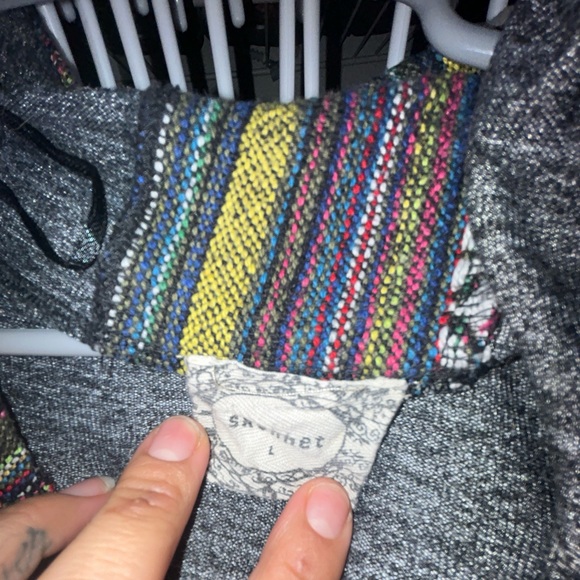 2 Gray Native sweaters - Picture 7 of 7